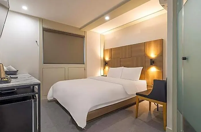 Hotel Dongdaemun History And Culture Park Station Stay-in Seúl