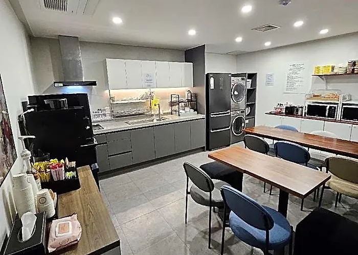 Dongdaemun History And Culture Park Station Stay-in Hotel
