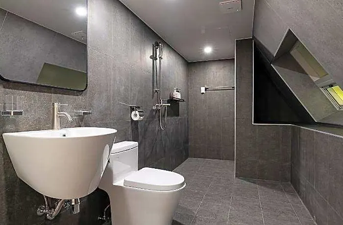 Dongdaemun History And Culture Park Station Stay-in Hotel 2*